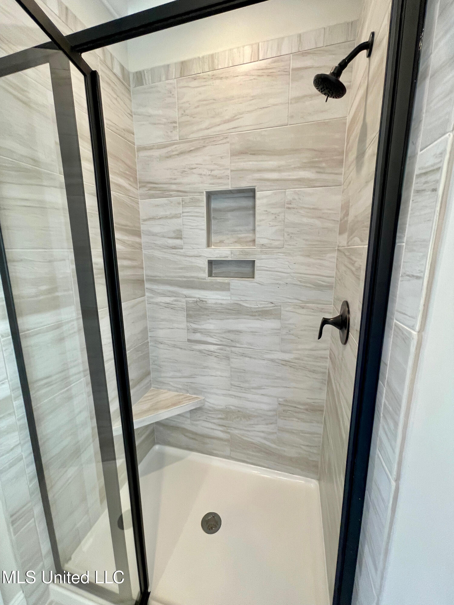 200 Azure Drive Canton, MS 39046 - Photo 19 of 31 IMG_7166