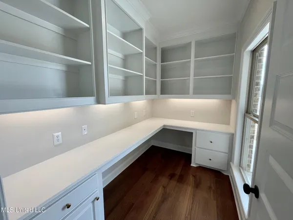 $346,600 | 200 Azure Drive, Canton, MS 39046