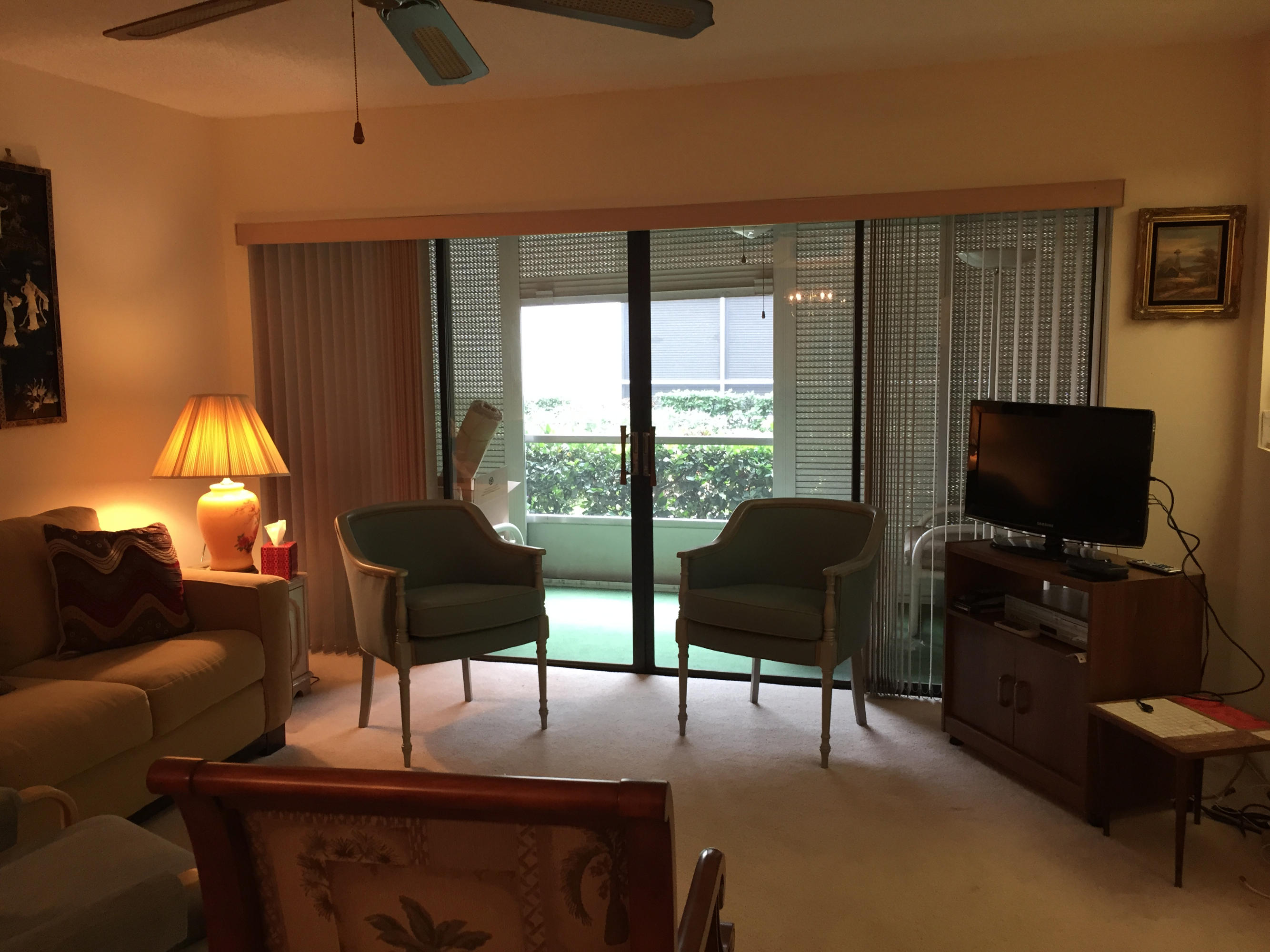 14 Capri A Delray Beach, FL 33484 - Photo 6 of 8 LIVING ROOM2
