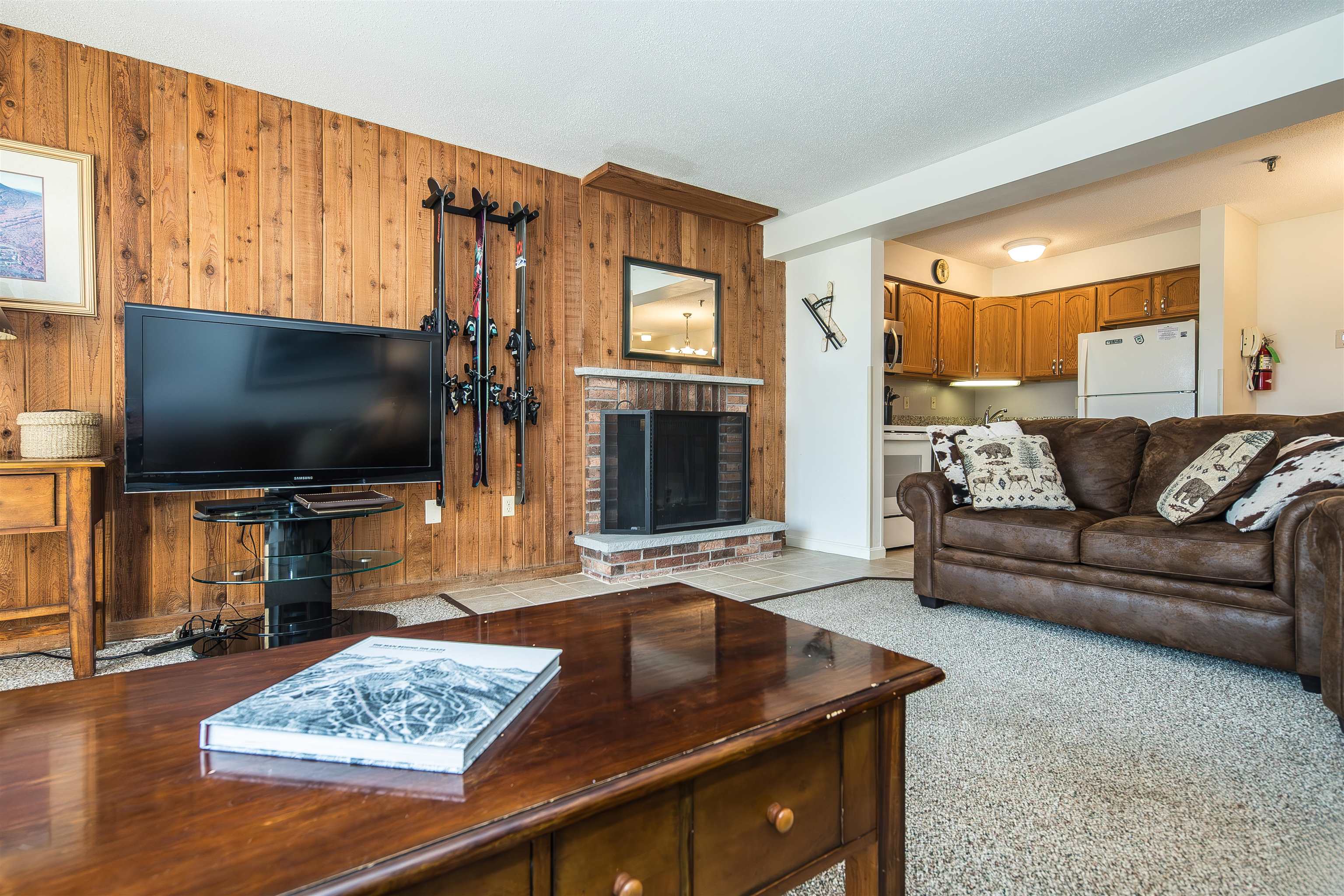 133 East Mountain Road, Unit 3D13 Killington, VT 05751 - Photo 8 of 15 Gallery Image 8