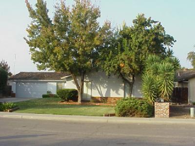 720 East Sycamore Avenue Reedley, CA 93654 - Photo 1 of 2 Gallery Image 1