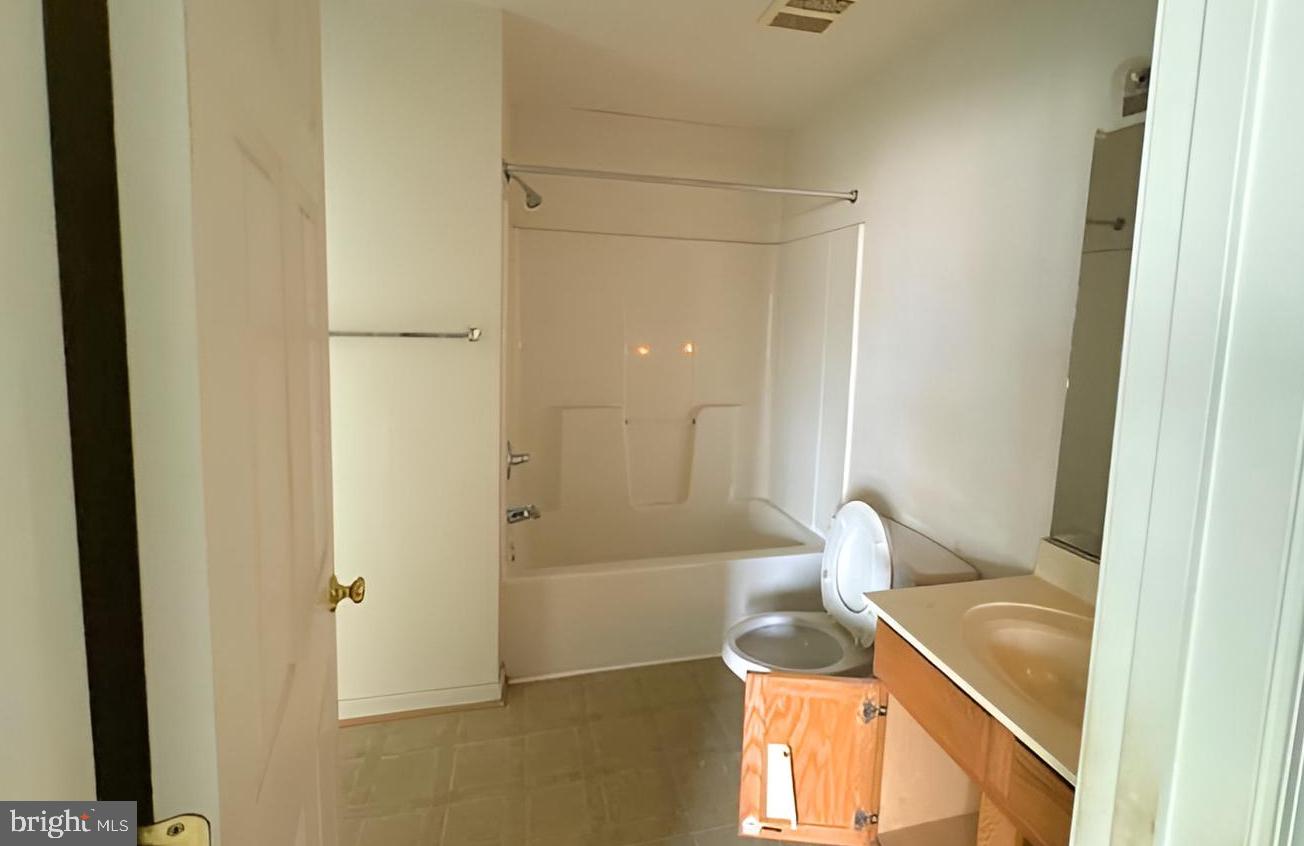 1408 Riggs Avenue Baltimore, MD 21217 - Photo 8 of 9 Gallery Image 8