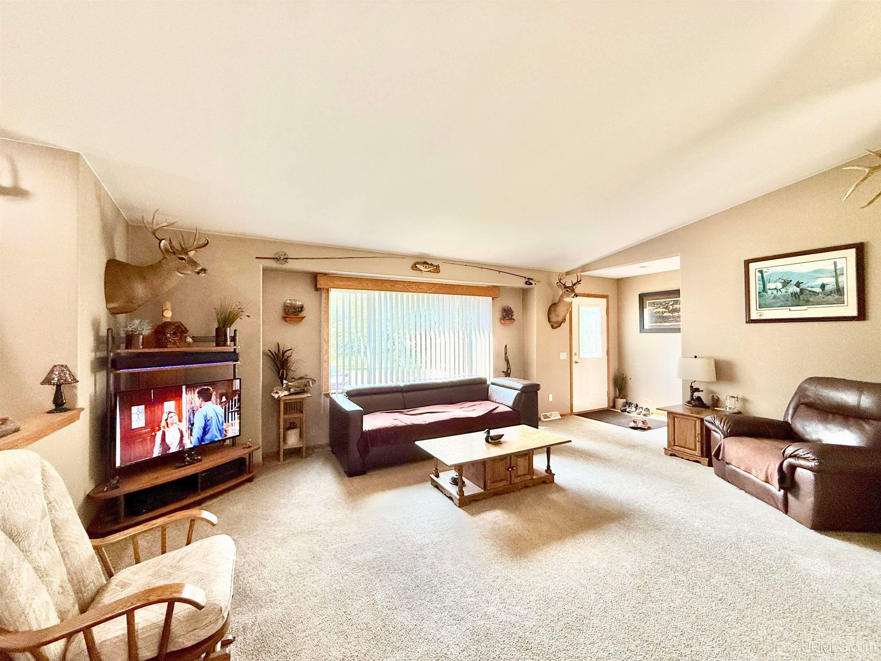 4446 12th Road Escanaba, MI 49829 - Photo 12 of 34 Gallery Image 12