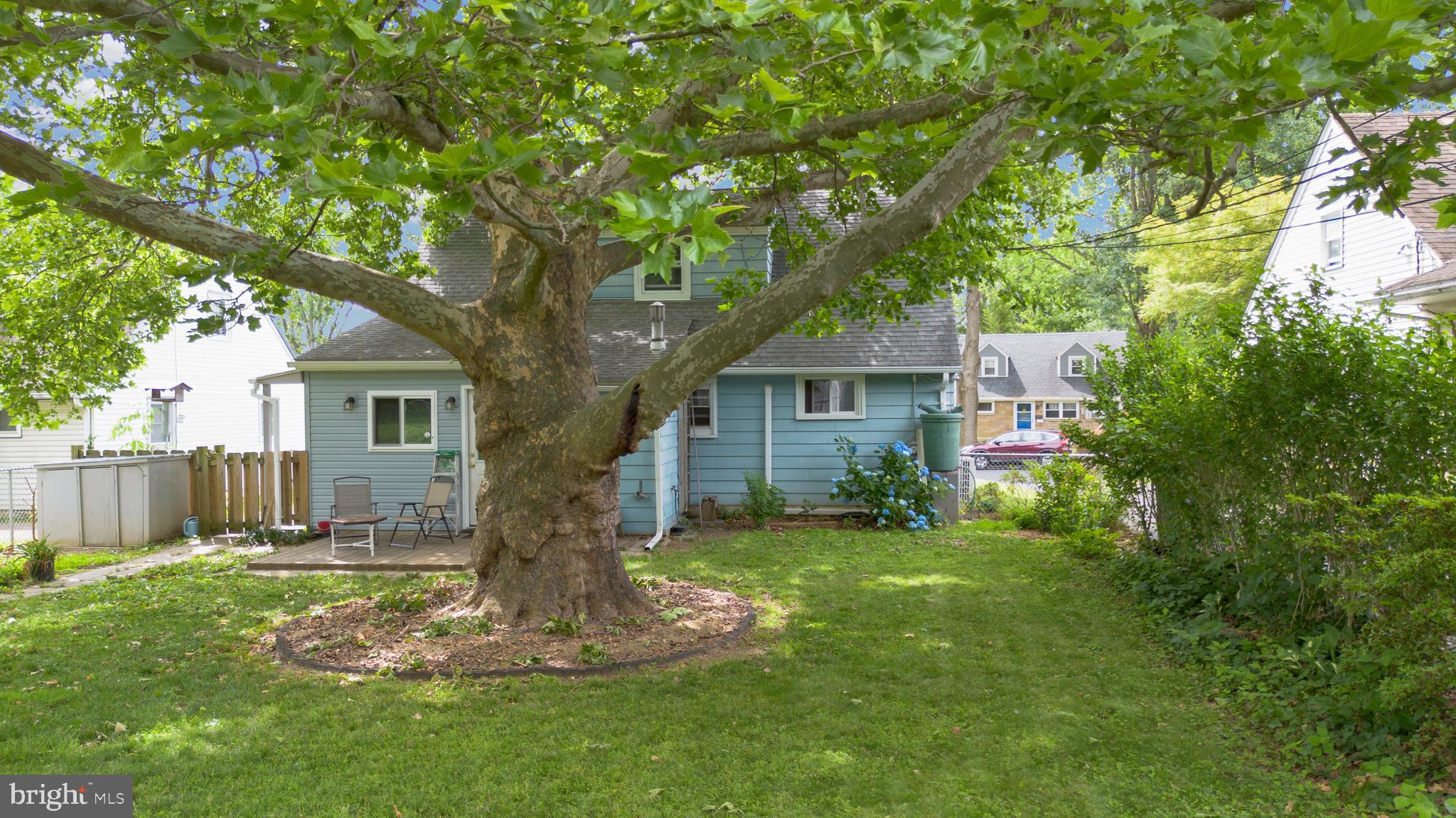 2407 Secane Road Secane, PA 19018 - Photo 16 of 47