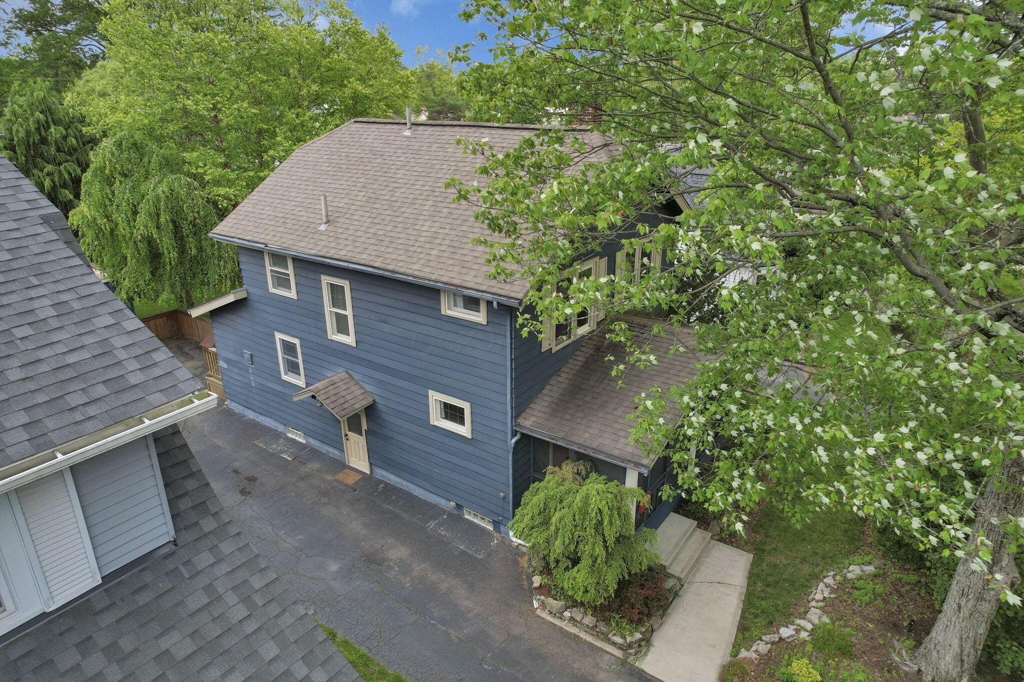 249 Blenheim Road Columbus, OH 43214 - Photo 41 of 47 66-web-or-mls-DJI_0513