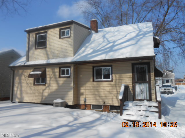 33900 Baldwin Road Solon, OH 44139 - Photo 3 of 17