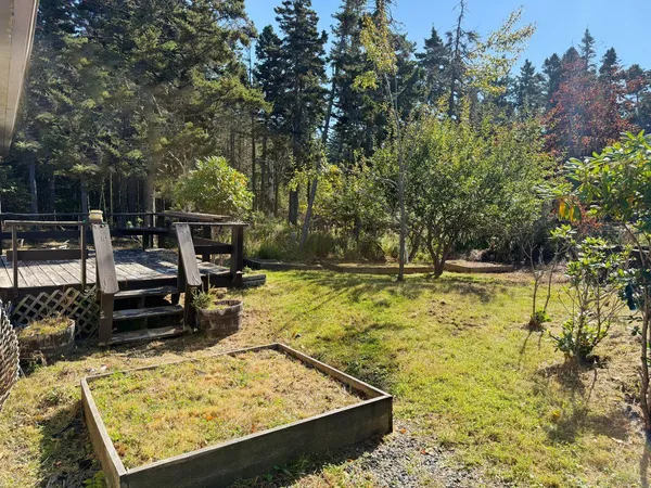 $99,900 | 10 Western Ledge Road, Gouldsboro, ME 04624