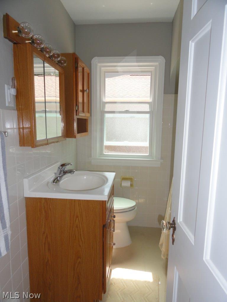 6406 Monmouth Road Parma, OH 44129 - Photo 15 of 25