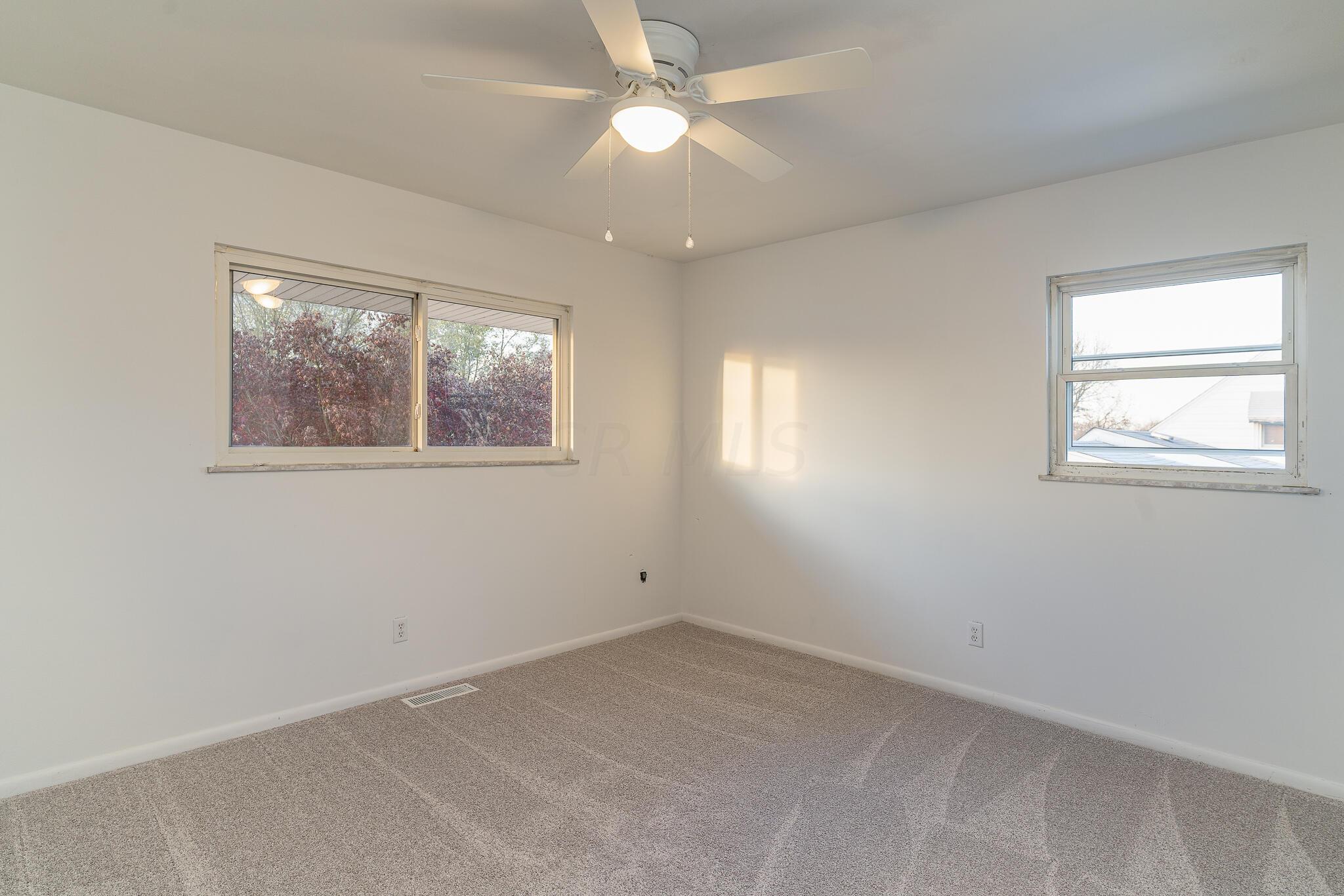 5286 Edgeview Road Columbus, OH 43207 - Photo 15 of 25 Bedroom 1