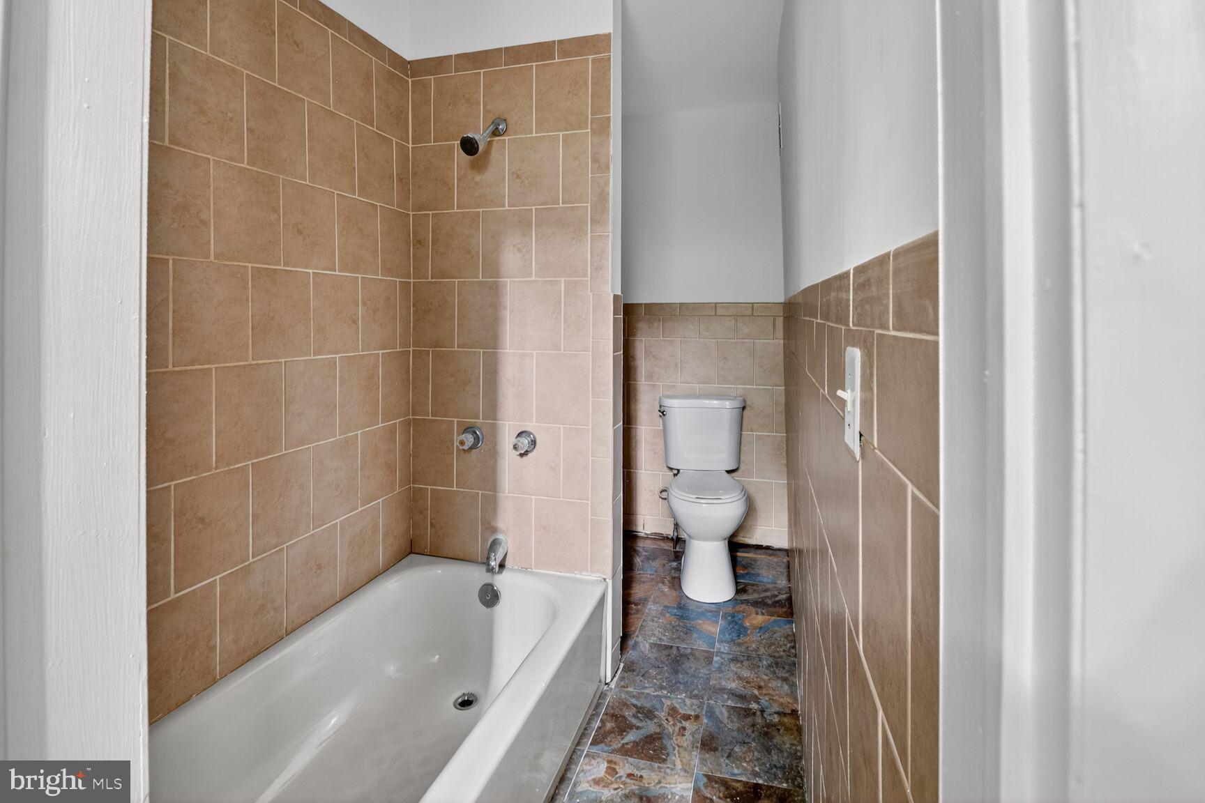 1404 Madison Avenue Baltimore, MD 21217 - Photo 19 of 54 Rear Apartment 1st Floor Bathroom