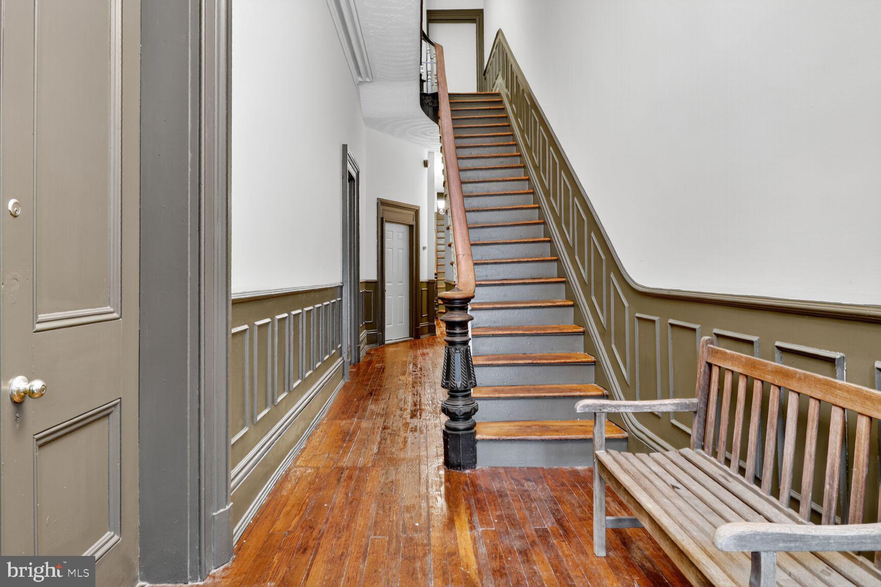 1404 Madison Avenue Baltimore, MD 21217 - Photo 2 of 54 Welcoming Entrance