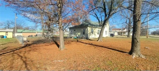 $109,999 | 120 South 3rd Street, Humboldt, KS 66748