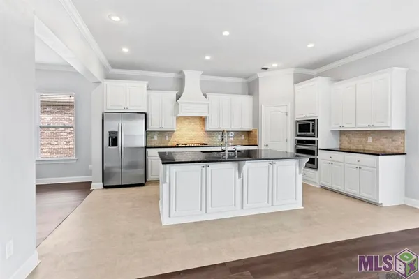 $348,000 | 16384 Anna Belle Drive, Prairieville, LA 70769