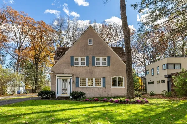 $845,000 | 61 Woodlawn Avenue, Northampton, MA 01060