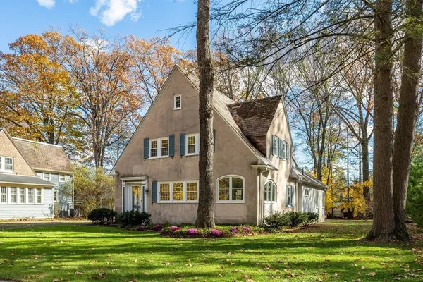 $845,000 | 61 Woodlawn Avenue, Northampton, MA 01060