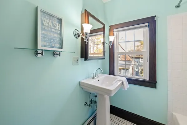 $845,000 | 61 Woodlawn Avenue, Northampton, MA 01060