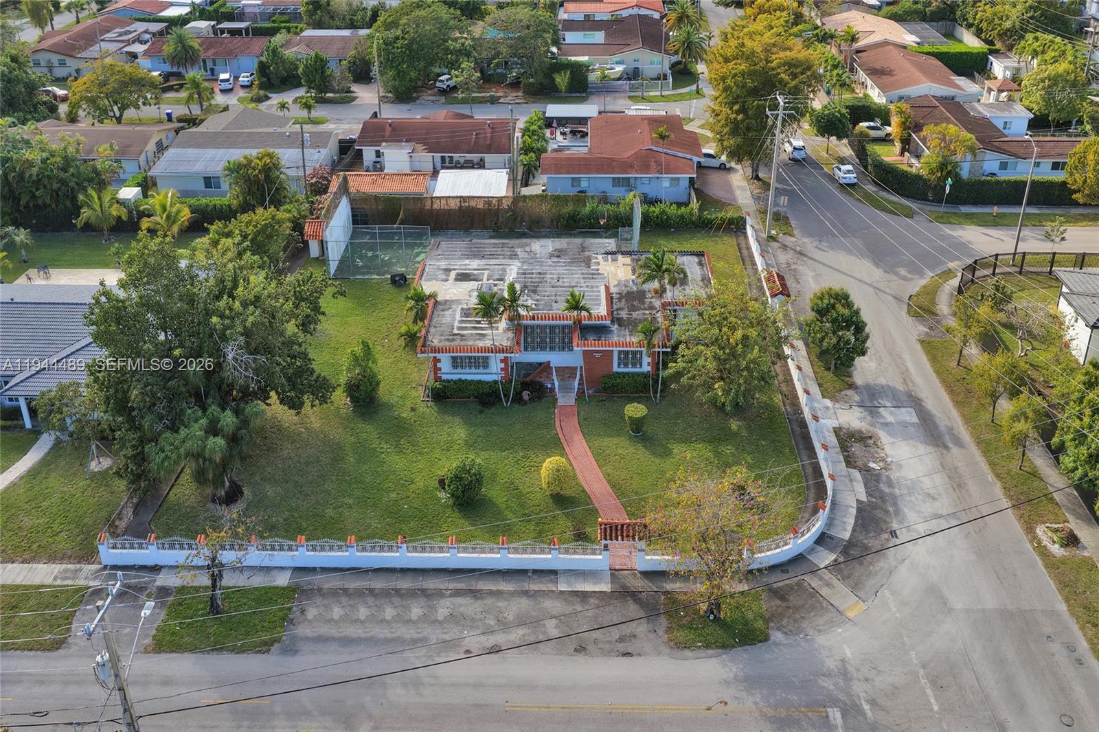 500 Southwest 39th Court Miami, FL 33134 - Photo 12 of 40 Photo 12