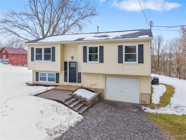 $499,900 | 4079 Jordan Road, Skaneateles, NY 13152