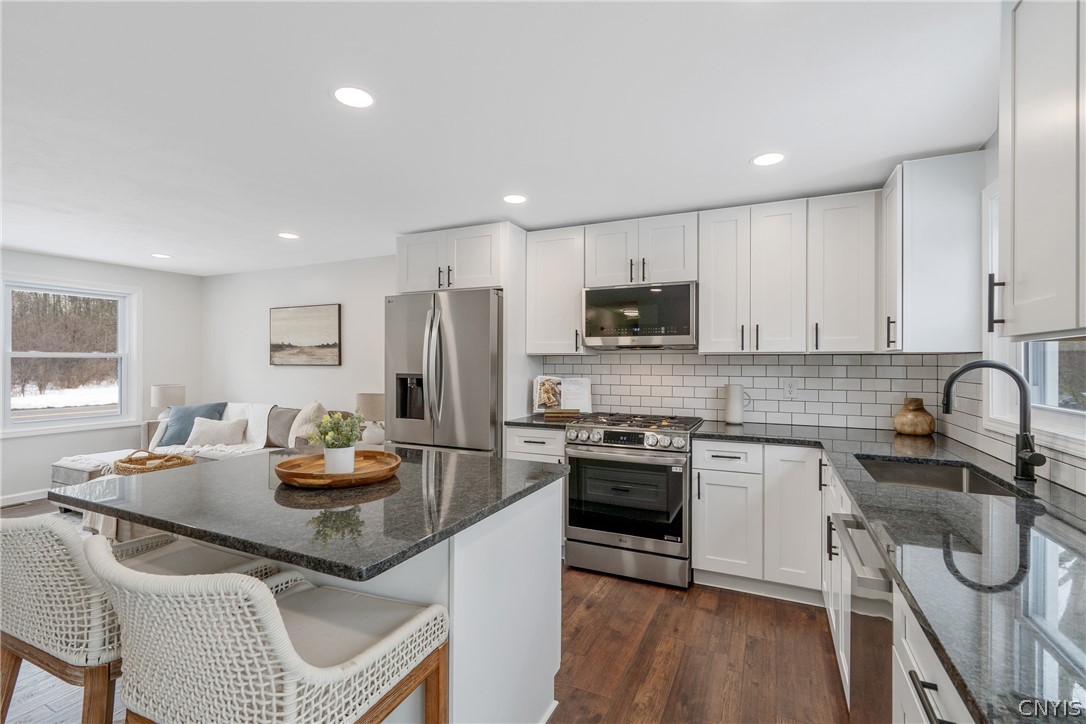 4079 Jordan Road Skaneateles, NY 13152 - Photo 5 of 44