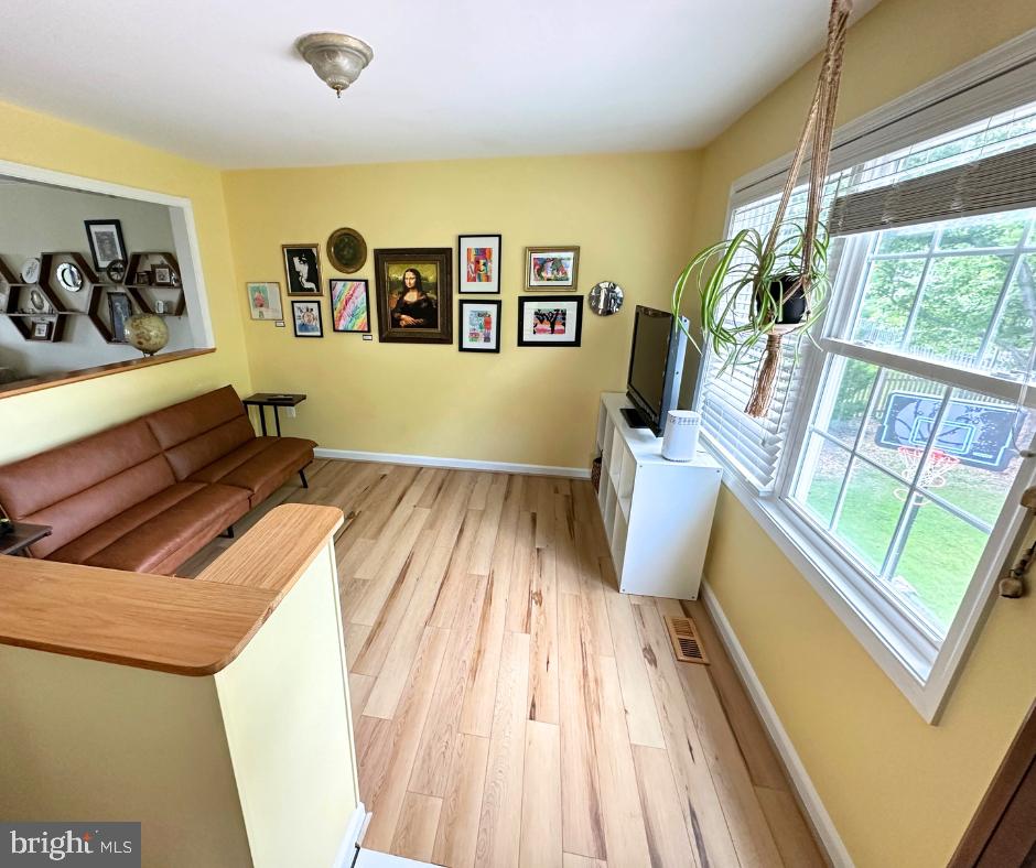 19517 Westerly Avenue Poolesville, MD 20837 - Photo 27 of 67 Bonus Den or game room