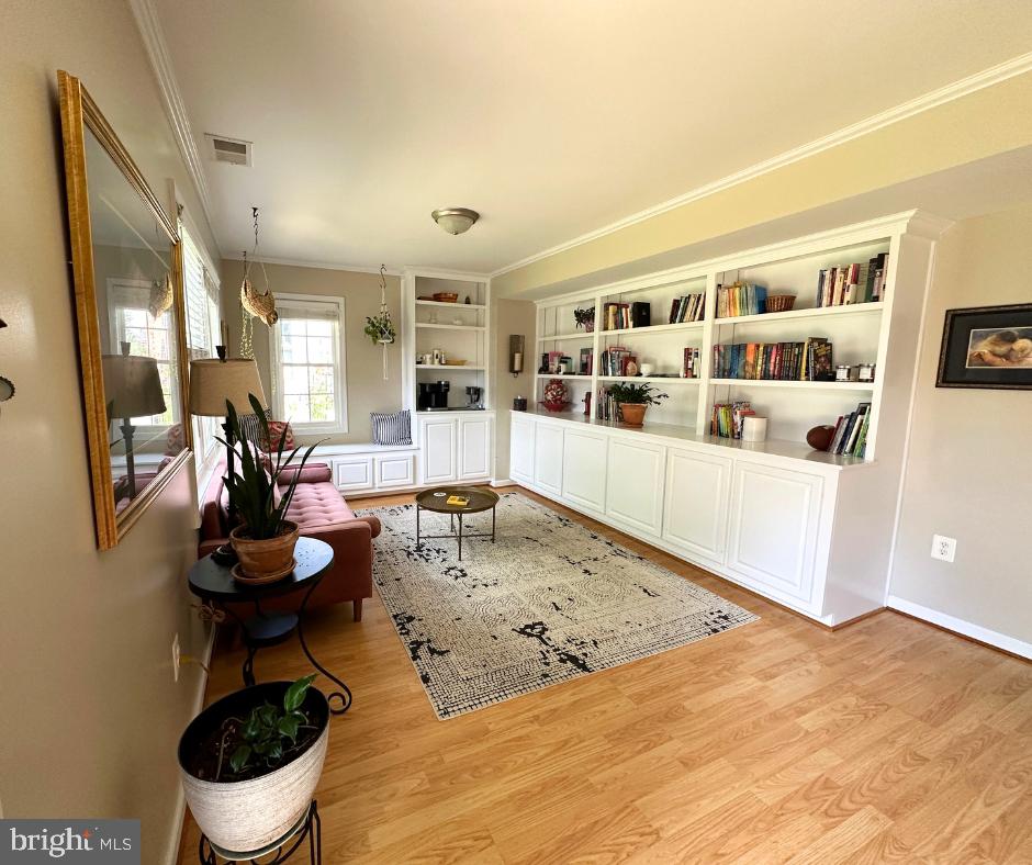 19517 Westerly Avenue Poolesville, MD 20837 - Photo 54 of 67 Beautiful, spacious library