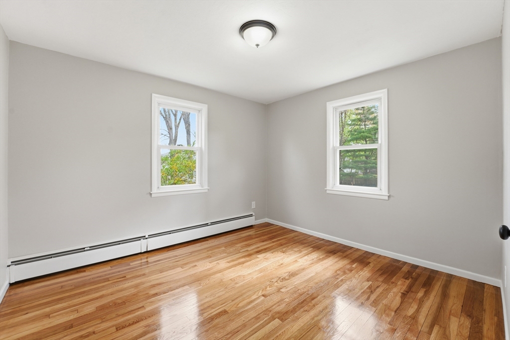 129 Cooper Street Springfield, MA 01108 - Photo 13 of 37