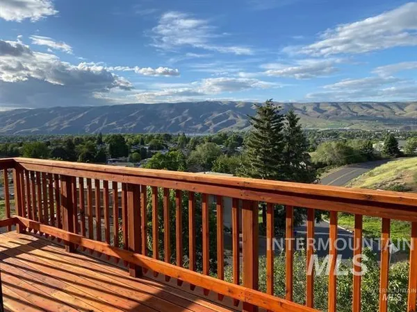 $615,000 | 2841 Mayfair Drive, Lewiston, ID 83501