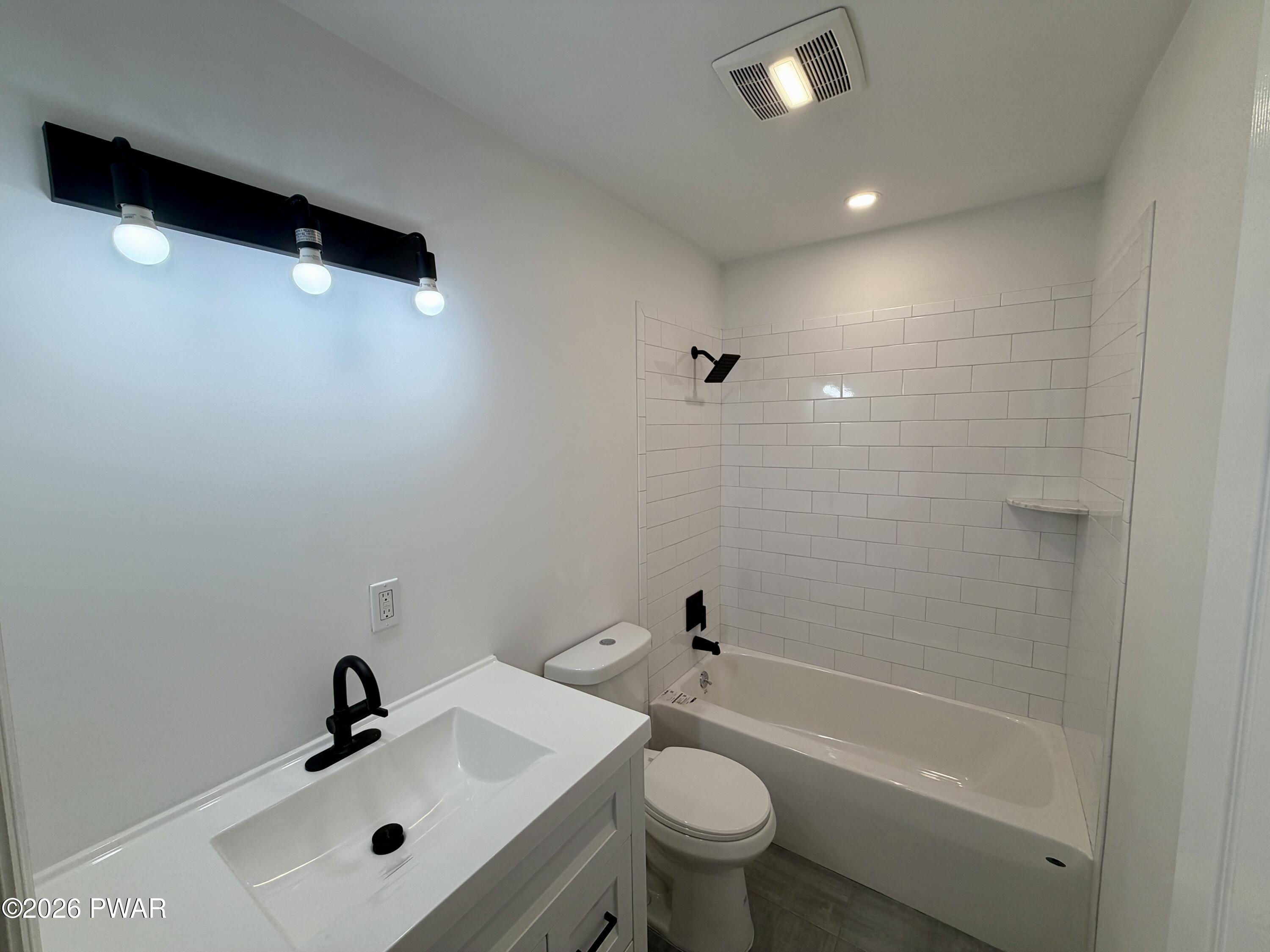 199 Fox Road Dingmans Ferry, PA 18328 - Photo 5 of 16