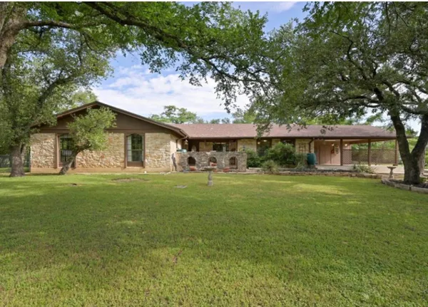 $520,000 | 300 West Sequoia Spur, Georgetown, TX 78628