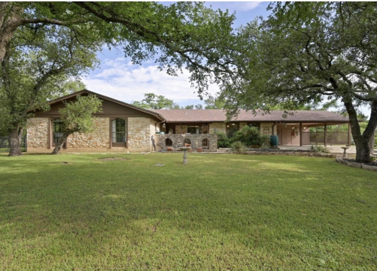 300 West Sequoia Spur Georgetown, TX 78628 - Photo 1 of 10