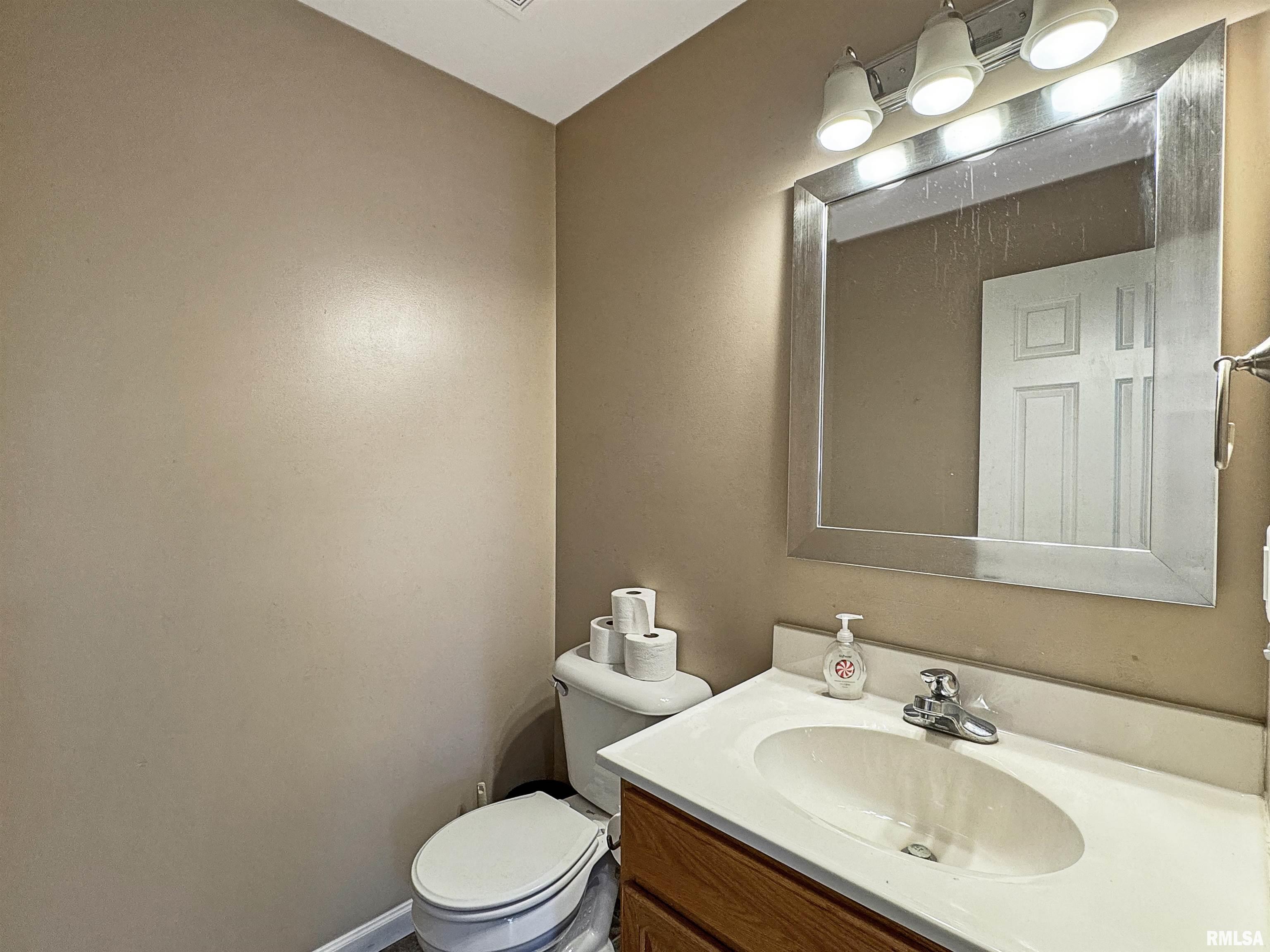 808 Simon Street Washington, IL 61571 - Photo 16 of 51 Gallery Image 16