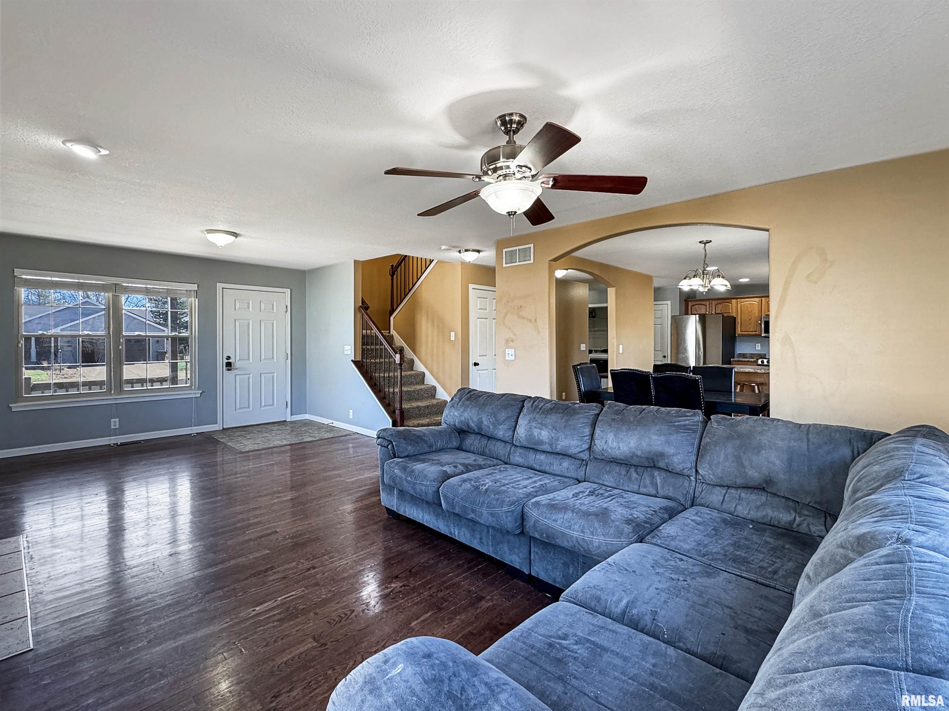 808 Simon Street Washington, IL 61571 - Photo 7 of 51 Gallery Image 7