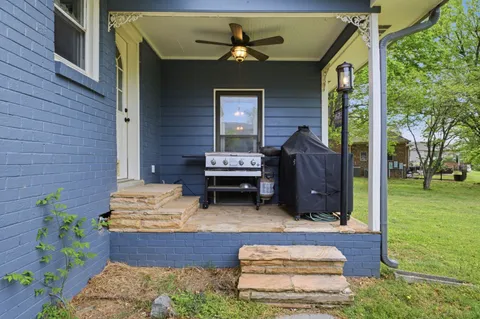 $1,495,000 | 110 Walnut Drive, Hendersonville, TN 37075