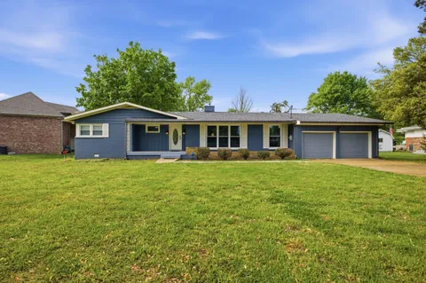 $1,495,000 | 110 Walnut Drive, Hendersonville, TN 37075