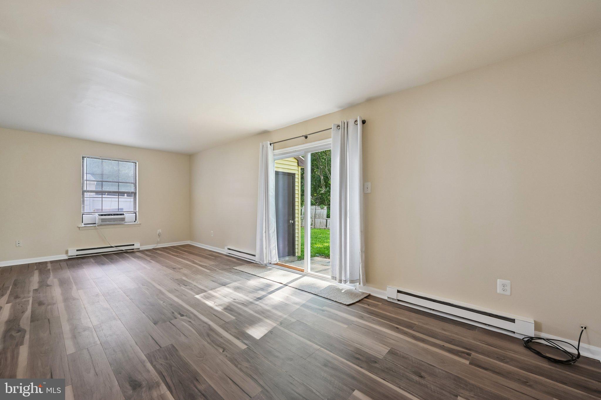 44 Hampshire Road Sicklerville, NJ 08081 - Photo 10 of 25 Gallery Image 10