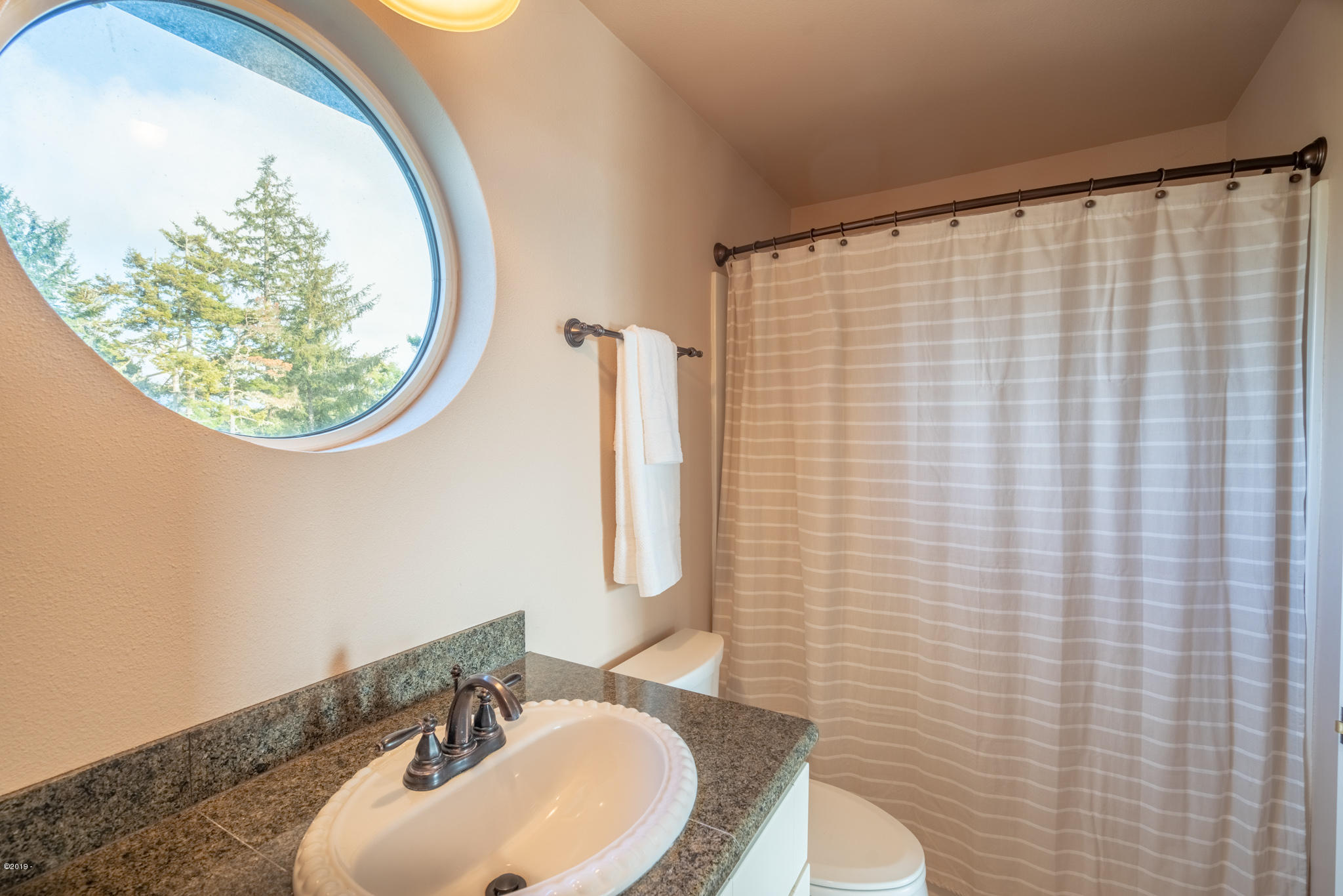 322 Southwest 30th Street Newport, OR 97366 - Photo 27 of 34 322 SW 30th St, Unit 2 - Newport, OR