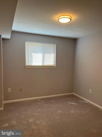 $3,600 | 5233 Pommeroy Drive, Fairfax, VA 22032