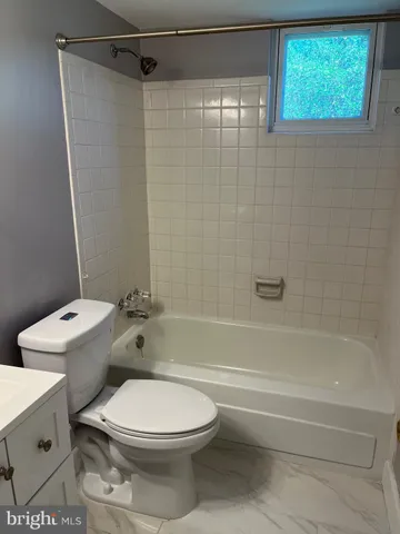 $3,600 | 5233 Pommeroy Drive, Fairfax, VA 22032