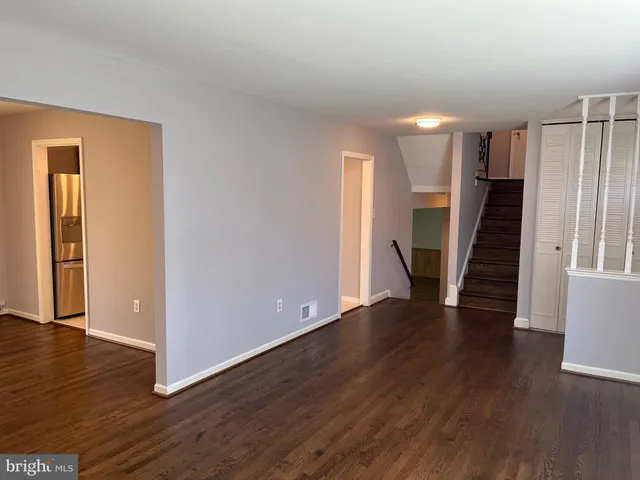 $3,600 | 5233 Pommeroy Drive, Fairfax, VA 22032