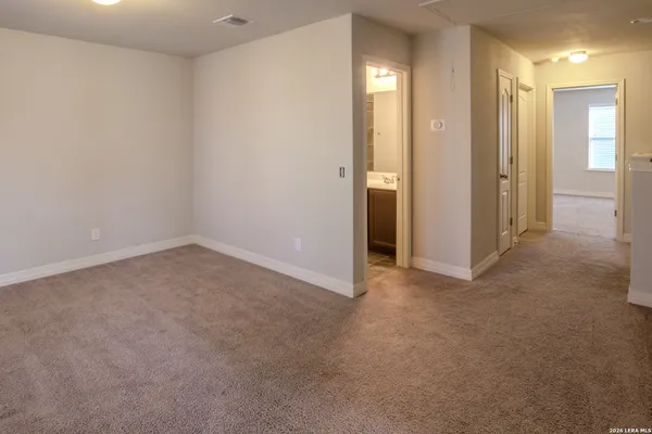 $2,600 | 1306 Begonia, San Antonio, TX 78245