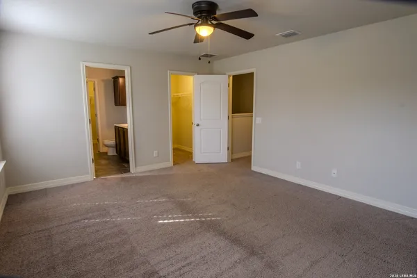 $2,600 | 1306 Begonia, San Antonio, TX 78245