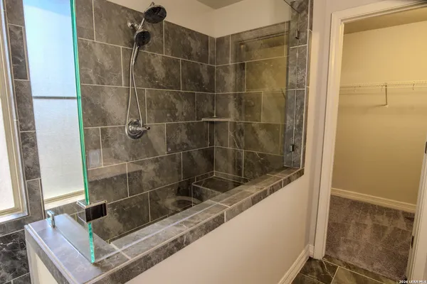 $2,600 | 1306 Begonia, San Antonio, TX 78245