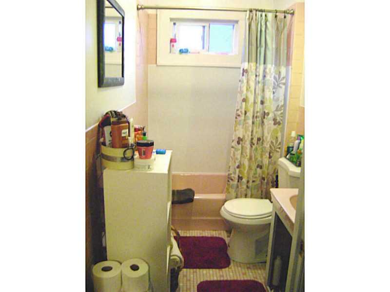 253 Milton Road Warwick, RI 02888 - Photo 13 of 21 Bathroom.