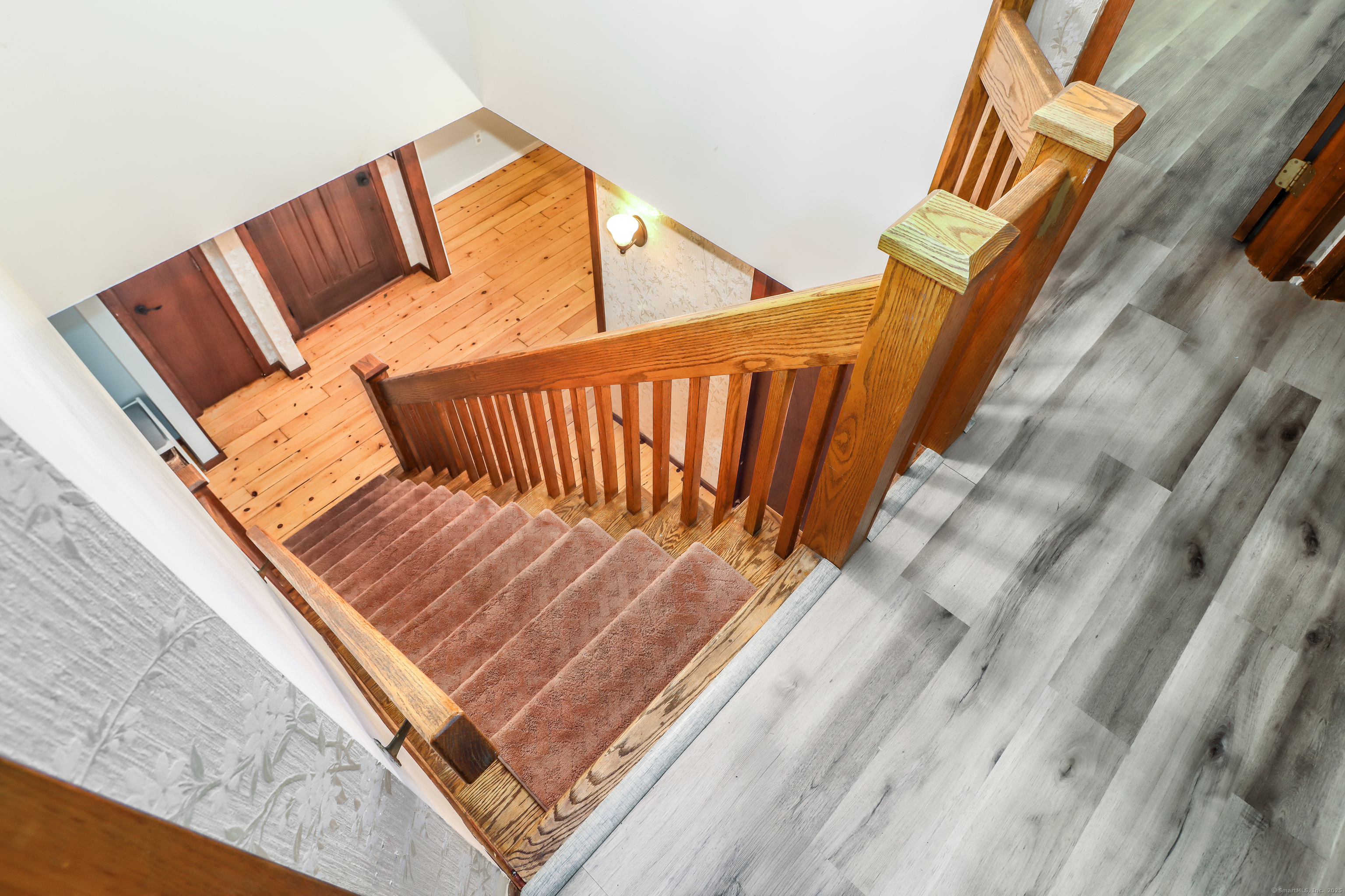 31 Pilgrim Lane Naugatuck, CT 06770 - Photo 17 of 39