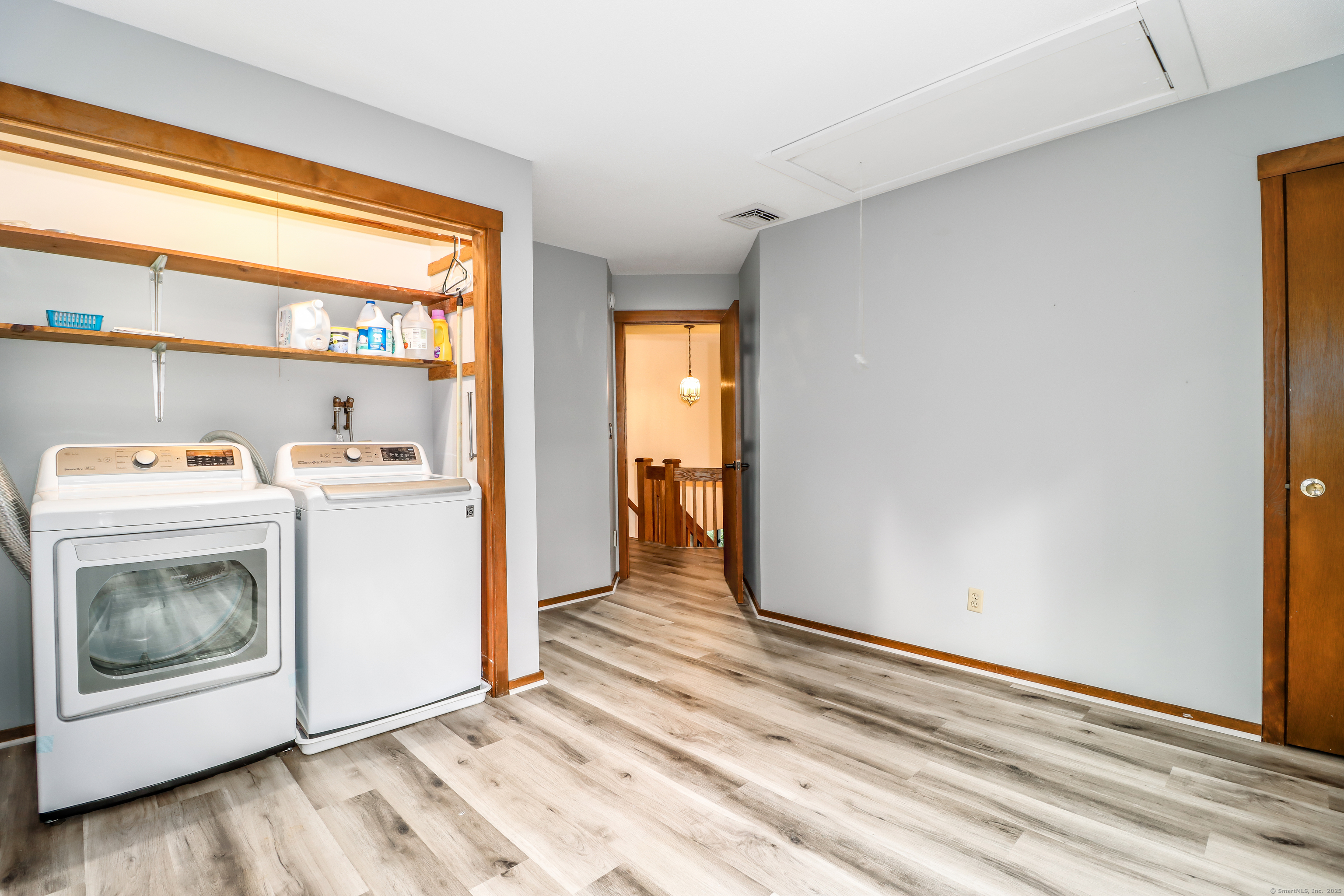 31 Pilgrim Lane Naugatuck, CT 06770 - Photo 22 of 39