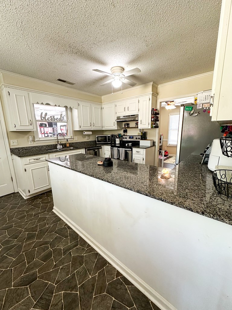 936 Ridgehill Drive Sumter, SC 29154 - Photo 6 of 26 Gallery Image 6