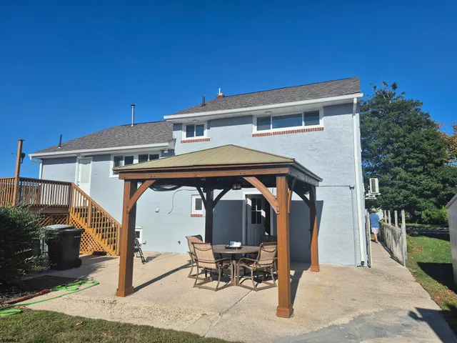 a view of an outdoor space and a yard