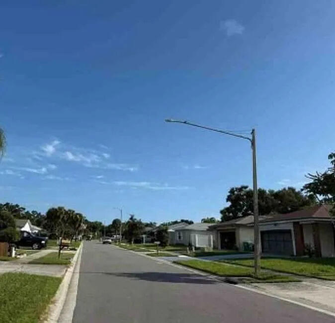 1644 East Grovehill Road Palm Harbor, FL 34683 - Photo 2 of 3 2 - 1644 E Grovehill Rd