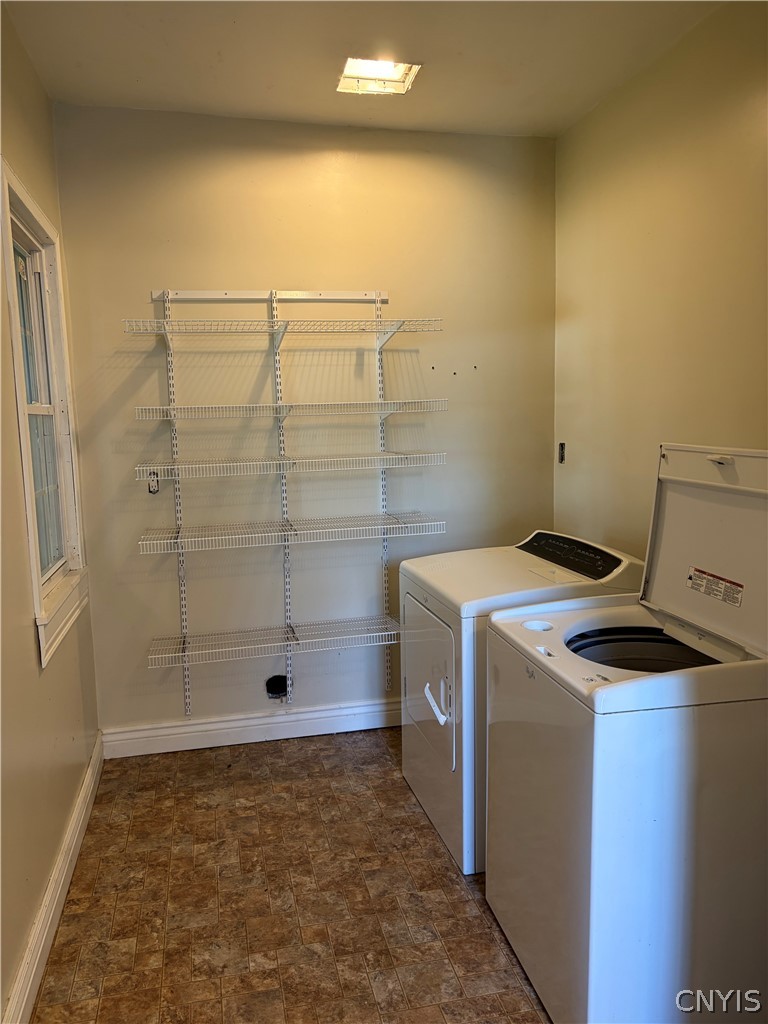 419 Floyd Avenue Rome, NY 13440 - Photo 4 of 23