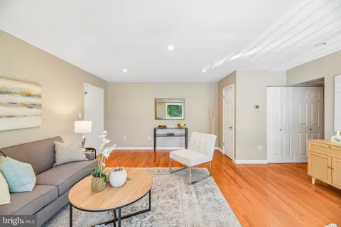 $240,000 | 3220 South 28th Street, Unit 304, Alexandria, VA 22302